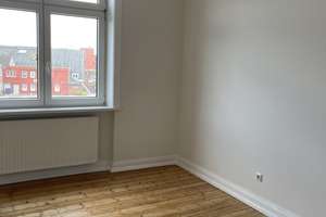 Charmante 2-Zi.-Altbauwohnung, frisch renoviert und mit Balkon – Schwartauer Allee 121a, 23554 Sankt Lorenz Nord, Lübeck – Vorschaubild 4