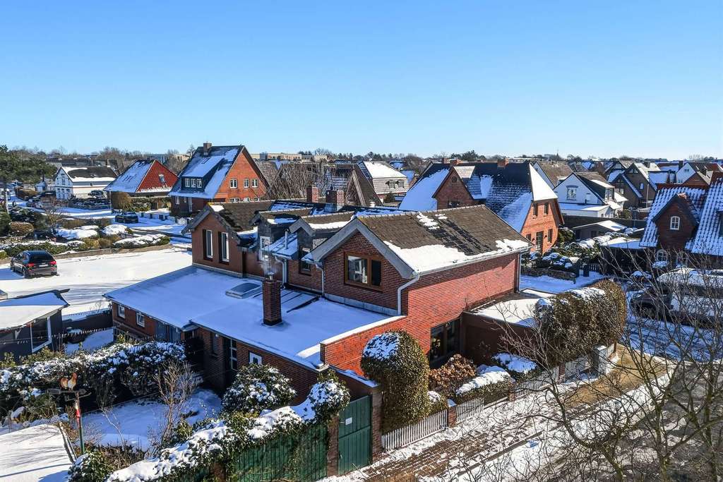 Immobilie in Sylt - Doppelhaushälfte mit Potenzial in zentraler Lage von Westerland - Bild 1