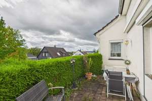 Gepflegtes Einfamilienhaus mit Garten, Garage und ruhiger Wohnlage – ideal für Familien – Die vollständige Adresse der Immobilie erhältst du vom Anbieter., 42659 Burg/Höhscheid, Solingen – Vorschaubild 8