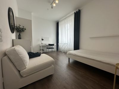 Attraktives WG-Zimmer in Stuttgart-Ost – 23,5 m² | Einbauküche | eigenes Bad