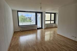 Schöne 3-Zimmer Wohnung mit Balkon