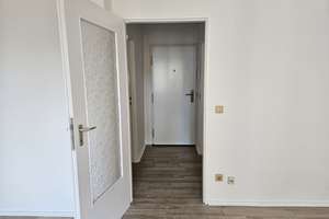 GÜNTZELKIEZ IN WILMERSDORF
RENOVIERTE 1-ZIMMER-WOHNUNG MIT BALKON UND AUFZUG – Die vollständige Adresse der Immobilie erhältst du vom Anbieter., 10717 Wilmersdorf, Berlin – Vorschaubild 9