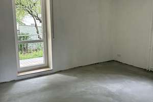 Gemütliche 2-Zimmer Erdgeschosswohnung mit Balkon und Blick ins Grüne – Riemenschneiderstr. 14, 90408 Uhlandstraße, Nürnberg – Vorschaubild 2