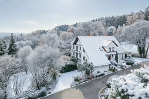 Ihr Traumhaus mit unvergleichlichem Weitblick – Die vollständige Adresse der Immobilie erhältst du vom Anbieter., 91301 Forchheim – Vorschaubild 1
