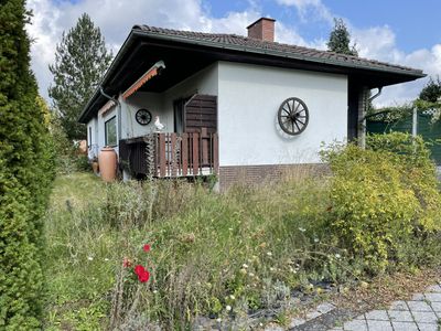 Architektenhaus: freistehender, großzügiger, heller Bungalow