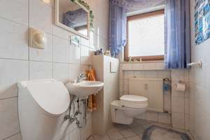Passau-Neustift/Zentrum: Einfamilienhaus mit Einliegerwohnung – Die vollständige Adresse der Immobilie erhältst du vom Anbieter., 94036 Neustift, Passau – Vorschaubild 10