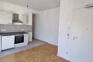 Modern Studio in quiet gardenhouse with balcony, kitchen, hardwood, walk-in shower etc. – Die vollständige Adresse der Immobilie erhältst du vom Anbieter., 12049 Neukölln (Ortsteil), Berlin – Vorschaubild 2