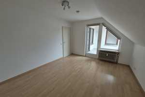 Exklusive zentrale 3,5 Zimmer Dachgeschosswohnung mit geh. Innenausstattung, Loggia und EBK – Moltkestraße 22, 88046 Bodenseekreis – Vorschaubild 15