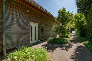 Idyllisches EFH in zweiter Reihe mit sonniger Südterrasse & PV-Anlage in Lurup – Die vollständige Adresse der Immobilie erhältst du vom Anbieter., 22547 Lurup, Hamburg – Vorschaubild 2