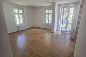 2 Zimmer Wohnung im Obergeschoss mit Balkon