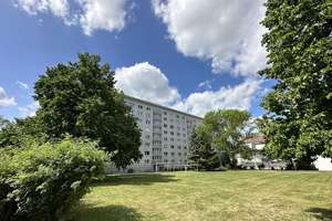 Modernisierte 2-Raum-Wohnung nahe Theaterplatz