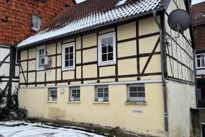 Wohngebäude mit bestehender Dachgeschosswohnung und flexibler Raumaufteilung – Untere Mühlenstraße 1, 31061 Alfeld (Leine) – Vorschaubild 3