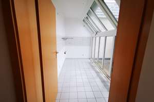 Sofort einziehen! Traumhafte 3-Zimmer-Maisonette mit Dachterrasse & Tiefgarage – Die vollständige Adresse der Immobilie erhältst du vom Anbieter., 1328 Weißig, Dresden – Vorschaubild 6