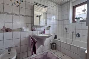 Großzügiges Zweifamilienhaus mit ausgebautem Dachgeschoss und Südgarten in Bielefeld-Quelle – 33649 Brackwede, Bielefeld – Vorschaubild 20