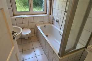 Sehr charmante 3 Zimmer EG-Wohnung: Neue Küche, Dielen, Garten, TG-Wannenbad – Die vollständige Adresse der Immobilie erhältst du vom Anbieter., 65197 Rheingauviertel / Hollerborn, Wiesbaden – Vorschaubild 12