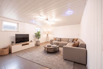 Großzügige 4-Zimmer-Souterrain-Einheit mit ca. 100 m² in zentraler Lage von Dorfen