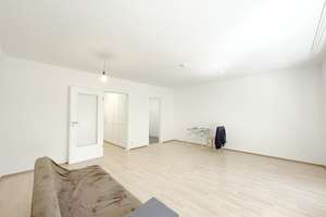 Renovierte 39 m² Süd-Balkon-Whg. + 18 m² Hobbyraum mit Bad & Küche direkt drunter, ruhige Gartenlage – Die vollständige Adresse der Immobilie erhältst du vom Anbieter., 80997 Allach, München – Vorschaubild 9