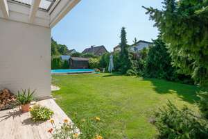 Charmanter Bungalow mit offener Wohnlandschaft, Kamin und Gartenidylle – Die vollständige Adresse der Immobilie erhältst du vom Anbieter., 63150 Heusenstamm – Vorschaubild 17