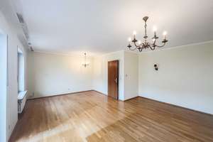 Familienglück mit Potenzial – Reihenmittelhaus mit kleinem Garten und Einzelgarage in Rosenheim – 83024 Westerndorf Sankt Peter, Rosenheim – Vorschaubild 5