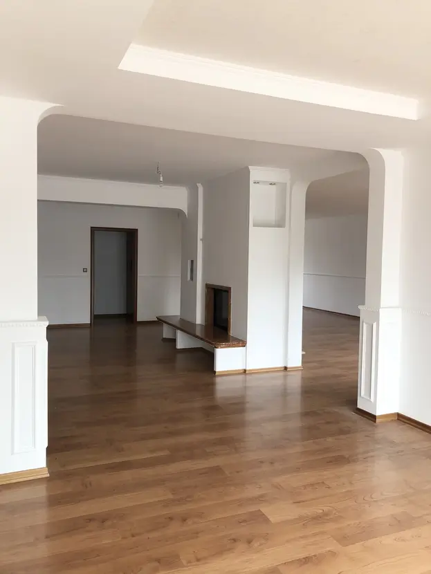 Westend: Großzügige 7-Zimmer-Penthousewohnung mit großer Dachterrasse — photo 3