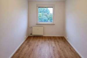 Gepflegte 3-Zimmer-Wohnung mit Einbauküche & modernisiertem Bad in Olvenstedt – Hans-Grade-Straße 89, 39130 Neu Olvenstedt, Magdeburg – Vorschaubild 10