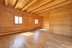 Absolute Rarität: Holz-Blockhaus in idyllischer Ortsrandlage! – Landshut (Kreis) – Vorschaubild 5