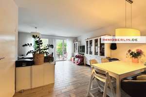IMMOBERLIN.DE - Top-Ausblicke ins Naturgebiet! Feines Reihenhaus mit Westterrassen & -garten – Die vollständige Adresse der Immobilie erhältst du vom Anbieter., 12524 Altglienicke, Berlin – Vorschaubild 3