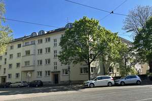 Langjährig vermietete 4-ZKB Wohnung unmittelbar am Konzerthaus mit Blick Richtung Zoo – Beiertheimer Allee 15, 76137 Südweststadt, Karlsruhe – Vorschaubild 2