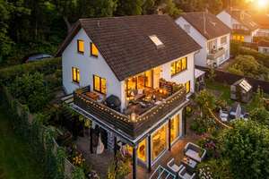 Provisionsfrei! Zuhause mit wunderschöner Fernsicht am Hiddeser Waldrand – Die vollständige Adresse der Immobilie erhältst du vom Anbieter., 32760 Detmold – Vorschaubild 2