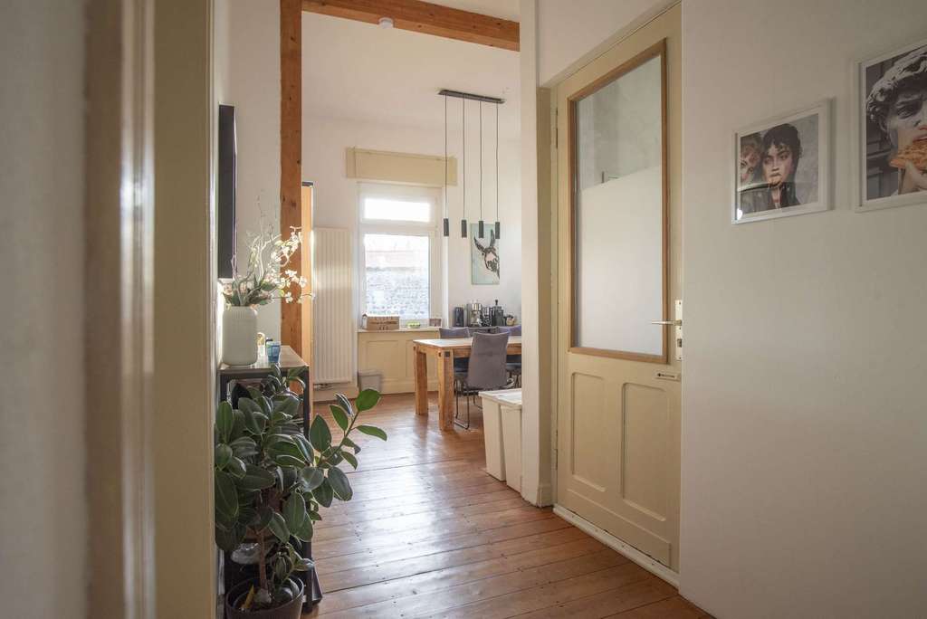 Immobilie in Butzbach - Stilvolle Kapitalanlage: MFH (3 WE) - gut vermietet. Jugendstilelemente, tolle Lage. - Bild 3