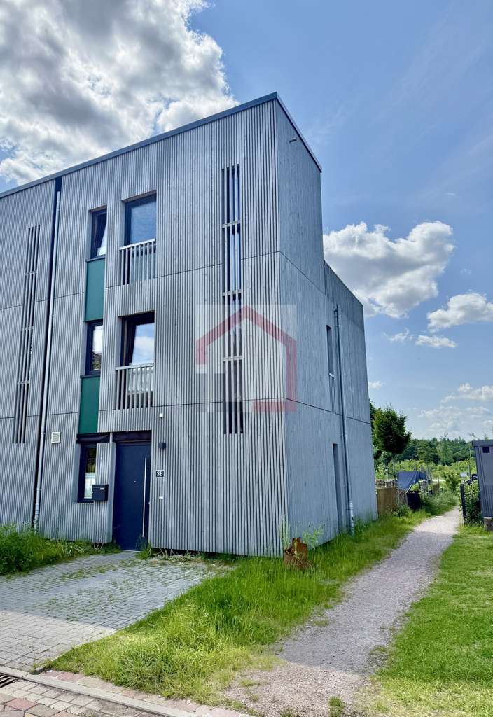 Junges sehr gut ausgebautes Town House / REH - KfW40 - mit Fahrstuhl in Norderstedt/Friedrichsgabe
