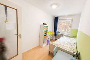 München-Freimann: Gut geschnittene 2,5-Zimmer-Wohnung mit zwei Balkonen u. TG-Stellplatz – vermietet – Die vollständige Adresse der Immobilie erhältst du vom Anbieter., 80939 Obere Isarau, München – Vorschaubild 8
