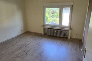 4-Zimmer-Wohnung in Solingen Burg/Höhscheid – Die vollständige Adresse der Immobilie erhältst du vom Anbieter., 42657 Burg/Höhscheid, Solingen – Vorschaubild 3