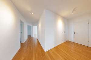 RE/MAX – Stilvoll wohnen: hochwertige, lichtdurchflutete 3-Zimmer-Dachterrassenwohnung zum Kauf! – Die vollständige Adresse der Immobilie erhältst du vom Anbieter., 81825 Gartenstadt Trudering, München – Vorschaubild 9