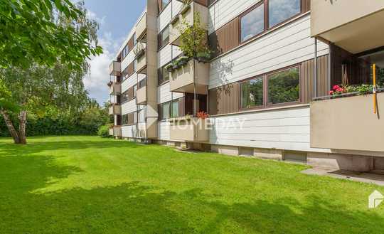 Gemütliche 2-Zimmer-Wohnung mit Loggia in gepflegtem Mehrfamilienhaus