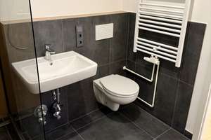 Moderne 2-Zimmer-Wohnung in Wiesbaden - frisch saniert und renoviert – Erich-Ollenhauer-Straße 34, 65187 Biebrich, Wiesbaden – Vorschaubild 6