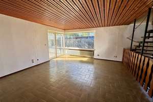 Viel Platz - tolles Grundstück - 2 Garagen - renovierungsbedürftig – Die vollständige Adresse der Immobilie erhältst du vom Anbieter., 25548 Kellinghusen – Vorschaubild 4