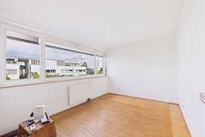 Wohnglück auf zwei Ebenen: Gepflegtes 4-Zimmer-Reihenhaus mit Terrasse in Karlsruhe-Neureut – Die vollständige Adresse der Immobilie erhältst du vom Anbieter., 76149 Neureut, Karlsruhe – Vorschaubild 27