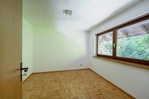 Freies, großzügiges Stadthaus mit Terrasse in ruhiger Lage von Solln - Platz für die große Familie! – Die vollständige Adresse der Immobilie erhältst du vom Anbieter., 81479 Solln, München – Vorschaubild 14