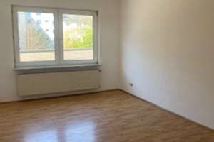 Tolle 2 Raum  Wohnung mit großer Küche & EBK im ersten Obergeschoss – Ruhrorter Straße 19, 47166 Kaßlerfeld, Duisburg – Vorschaubild 2