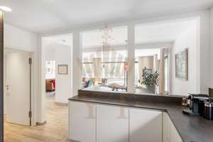TOP-Lage! | Villa im Bungalow-Stil | mit Pool & Garten | Sauna | Kamin | in Berlin-Zehlendorf – Die vollständige Adresse der Immobilie erhältst du vom Anbieter., 14169 Zehlendorf, Berlin – Vorschaubild 7
