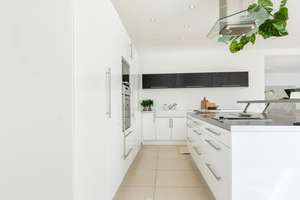 Villa in TOP LAGE von Düsseldorf-Kaiserswerth mit Geschichte und vielfältigen Nutzungsmöglichkeiten – Die vollständige Adresse der Immobilie erhältst du vom Anbieter., 40489 Kaiserswerth, Düsseldorf – Vorschaubild 15