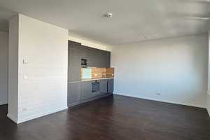 Helle 2-Zimmer-Wohnung mit Balkon in Berlin-Mitte – Alex-Wedding-Straße 7, 10178 Berlin – Vorschaubild 2