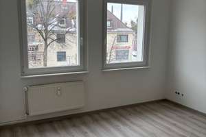Wohnen im Zentrum, 1. OG - neuer Bodenbelag, frisch gestrichen – Kleistraße 43, 38440 Stadtmitte (Ortsteil), Wolfsburg – Vorschaubild 3