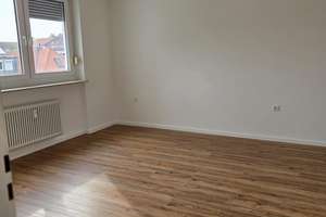 Großzügige 2-Zimmer-Wohnung mit 85,5 m², Südwest-Balkon & TG - Erstbezug nach Sanierung – Neumannstraße 40, 90763 Südliche Südstadt, Fürth – Vorschaubild 3
