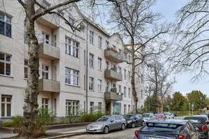 Sonnige Dachgeschosswohnung mit Terrasse am Heidelberger Platz – Die vollständige Adresse der Immobilie erhältst du vom Anbieter., 14197 Wilmersdorf, Berlin – Vorschaubild 9