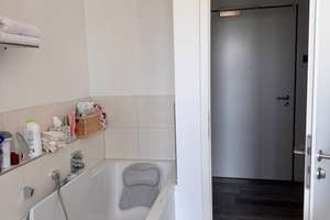 Viel Platz für den Alltag in dieser neuwertigen 4-Zimmer-Wohnung in Offenbach – 63067 Kaiserlei, Offenbach am Main – Vorschaubild 2