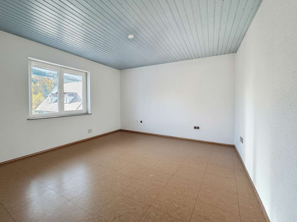 Immobilie in Aystetten - 4 Zimmer-Wohnung mit Dachterrasse - sofort bezugsfrei - Bild 4