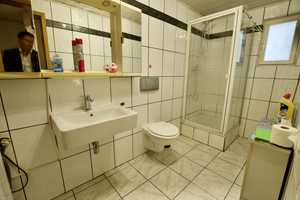 Brühl, bezugsfreies Wohnhaus + 3 Monteurzimmer + 1 Apartment + 1  Kiosk – Rhein-Erft-Kreis – Vorschaubild 13