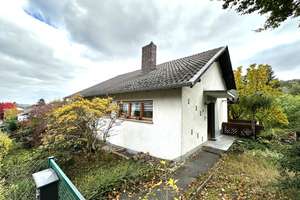 Gartenfreunde aufgepasst!
EFH zentral in Königswinter-Thomasberg – Die vollständige Adresse der Immobilie erhältst du vom Anbieter., 53639 Königswinter – Vorschaubild 2